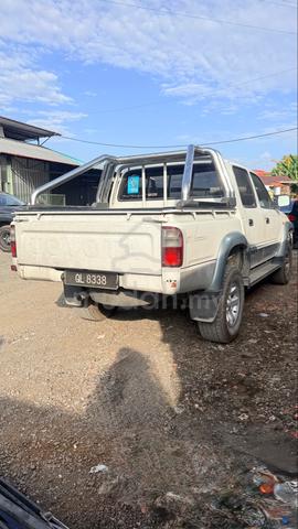 2003 Toyota HILUX 2.5 SR TURBO (A) - 2