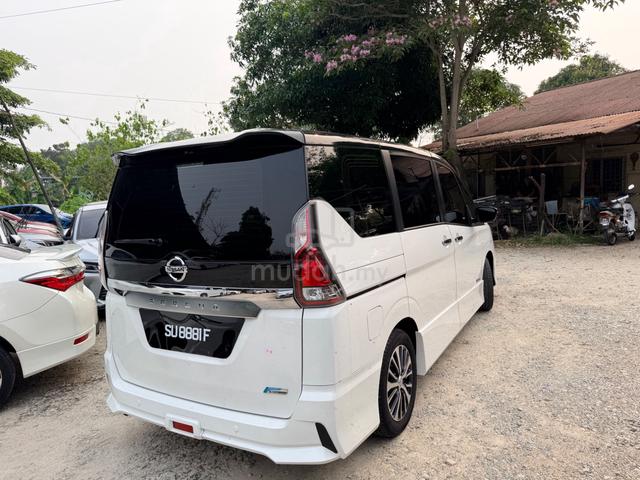 Nissan SERENA 2.0 PREMIUM HIGHWAY STAR C26 - 5