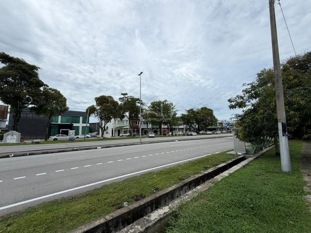 Ground Floor Shop at Taman Limau Manis facing jalan Song Ban Kheng 1