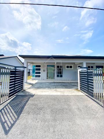 Single storey cluster Rengit 1