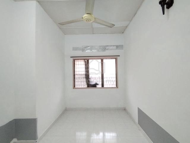 Gunung rapat Single Storey House For Rent 5