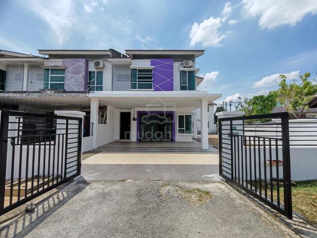 Extra Land Rumah Cantik Murah di Seri Iskandar 1