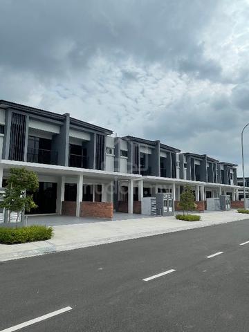[NEW 2 Sty house] Bromelia, Bukit Puchong, Puchong 1