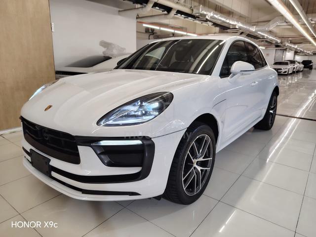 JPN CBU - 2023 Porsche MACAN 2.0 NEW FACELIFT SUV - 1
