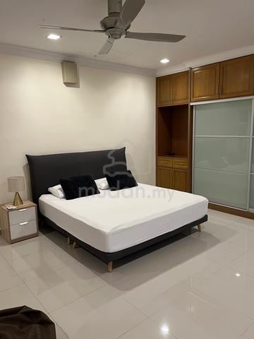 Big Master bedroom for rent 1