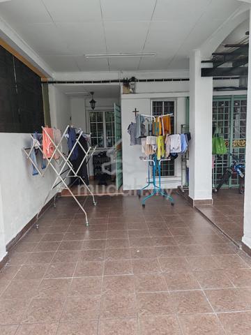 Single Room Female @ Bandar Kinrara 2 Sty Landed Puchong free Utility 1