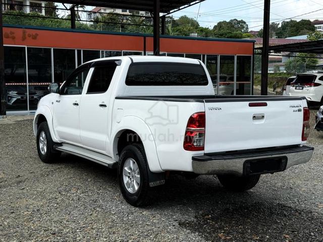 2010 Toyota HILUX 3.0 G DOUBLE CAB (A) - 3