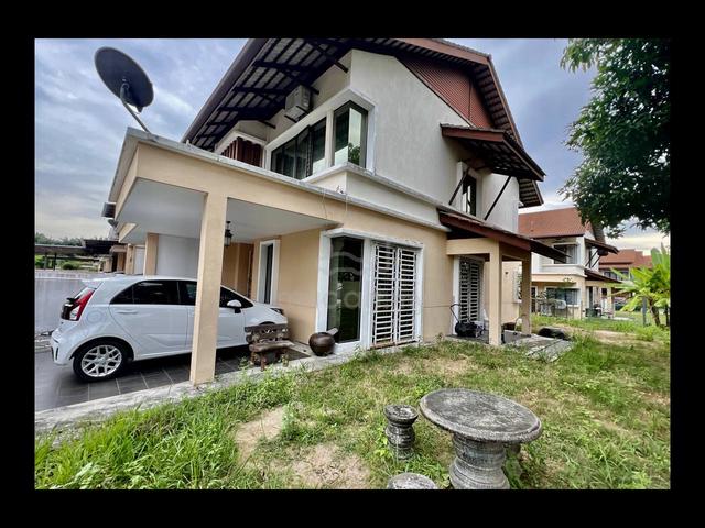 DEKAT SURAU CORNER LOT FACING OPEN 2 Sty Laman Bakawali Seriemas Nilai 1