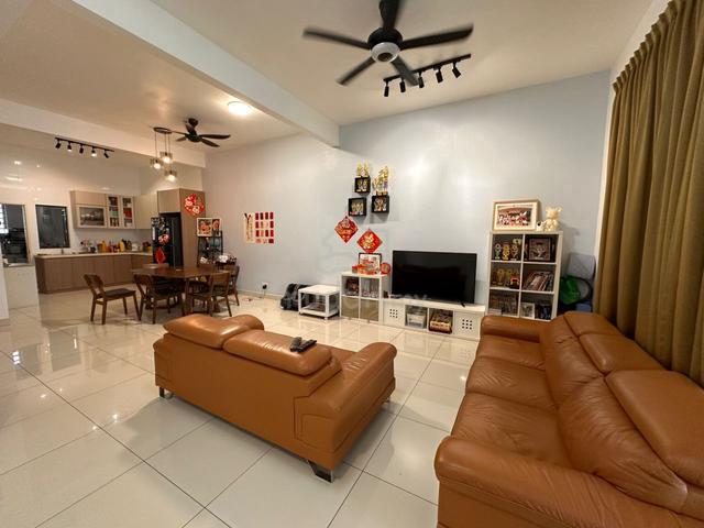Horizon Hills Valley West 1 Double Storey 22x75 Renovated Furnish G&G 1