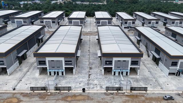 Cluster Semi-D Factory ETP Jenjarom For Rent 1