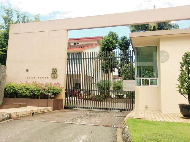 Dogan 88 Townhouse For SALE Batu Kawa Boulevard Hui Sing Sunny Hill 1