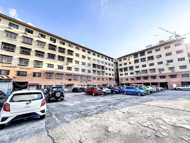 Taman Desa Karunmas Flat 1