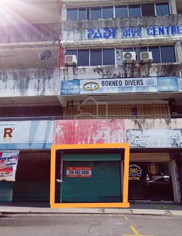 Tawau busy street shop for rent 1