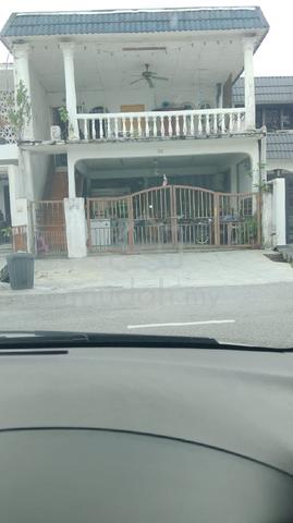 AU2 Taman Keramat 1