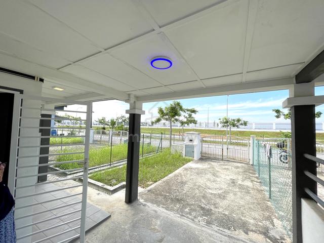 Rumah Teres 2 Tingkat - Bersebelahan EcoBussinessPark (Alam Perdana) 1
