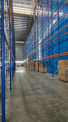 Demak Laut with OP & FIRE CERT COVERED Warehouse for Rent,include Rack 1