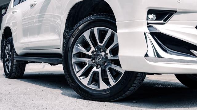 Toyota LANDCRUISER 2.7 PRADO MODELLISTA 4WD 2022 - 5