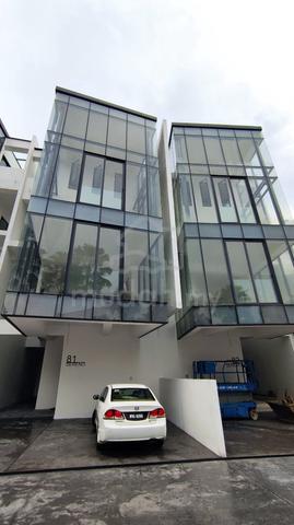 Selangor Damansara Perdana 3.5-Storey Terraced House For Sale 1