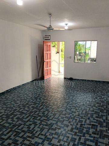 Rumah sewa 3 pintu  1