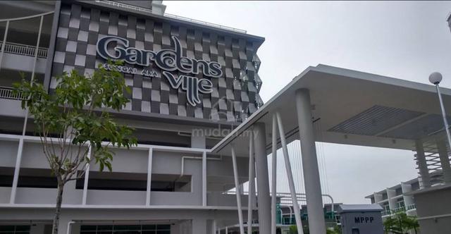 Middle room for rent (Garden Ville – High End Condo) 1