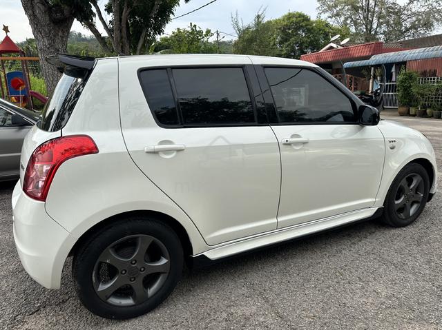 2012 Suzuki SWIFT 1.5 GLX FACELIFT (A) - 4
