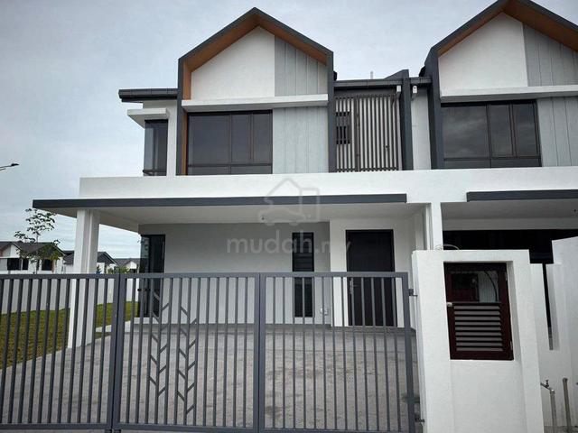 CORNER LOT Serenia Anisa, Serenia City Sepang HUGE LAND 1