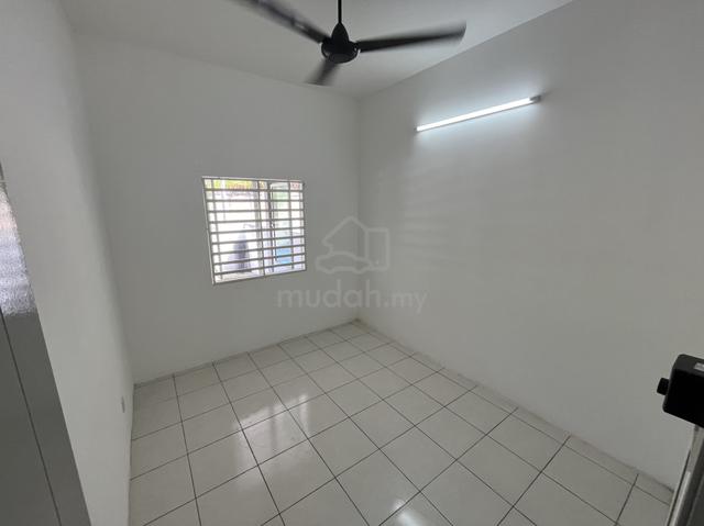 Rumah Sewa Taman Kuning Emas 5