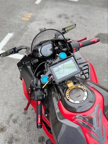 2021 Honda CBR250rr - photo 5 of 10