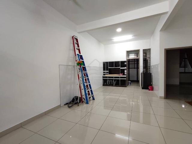 2 Sty House Tmn Redang @ Molek Partly Furnish Offer now 1