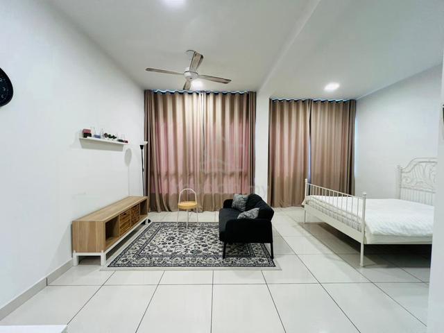 Kiara Plaza 1