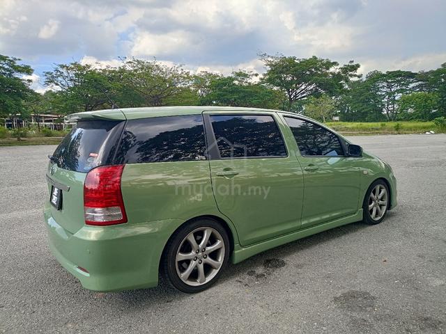 2004 Toyota WISH 1.8 TYPE S (A) - 2