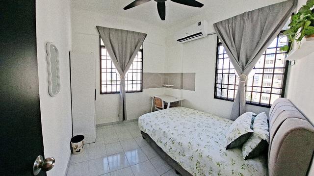 Ready To Move In, Just Bring Your Personal Belongings 1