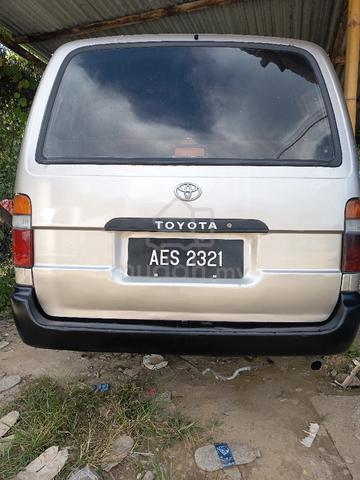 2003 Toyota HIACE 2.4 (M) - 4