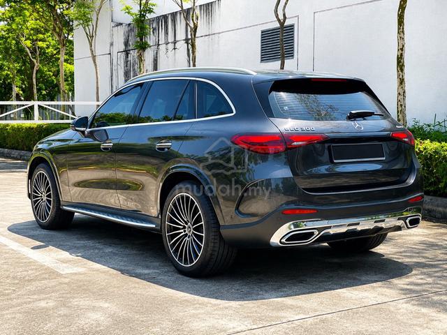 Mileage-5k Mercedes Benz GLC300 2.0 AMG 4Matic - 3