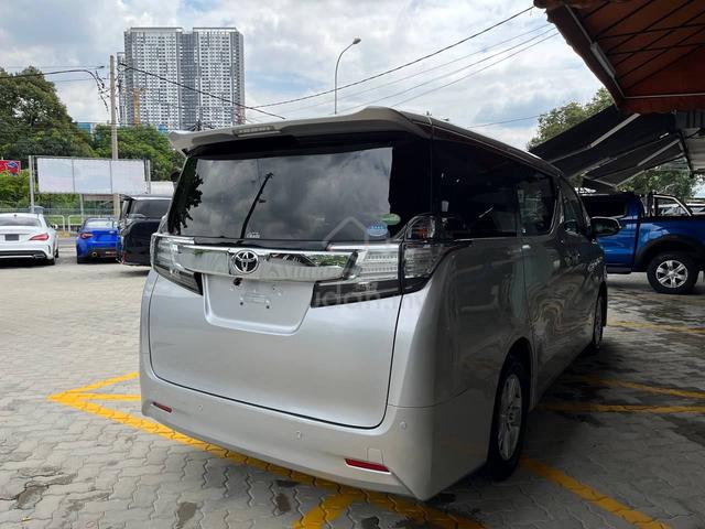 2017 Toyota Vellfire 2.5 (8 Seater) Reg 2022 - 5