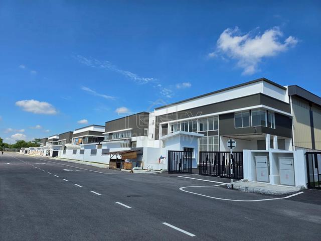 Brand New Puncak Alam Semi Detached Factory Warehouse 400amp Medium 1