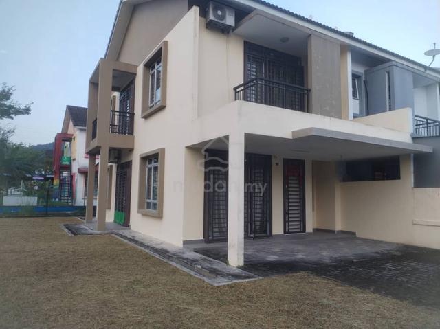 Nusa Bayu Gelang Patah Iskandar Corner Lot Double Sty House For SALE 1