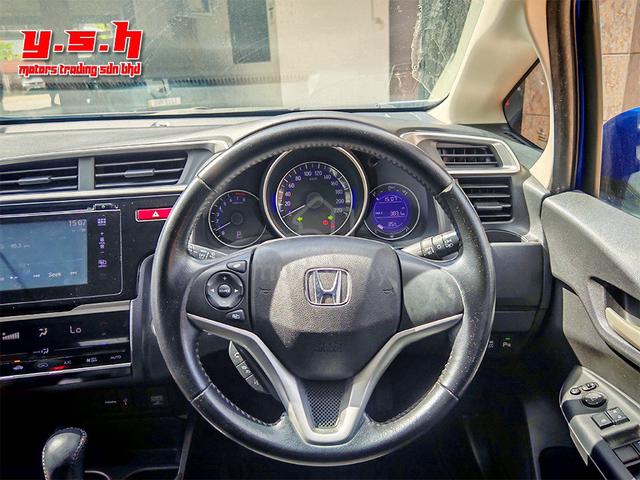2014 Honda JAZZ 1.5 V MY2014 (A) - 4
