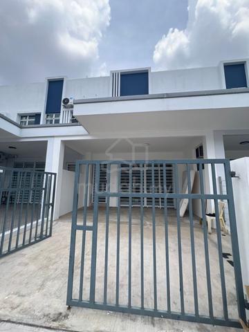 Bandar Dato' Onn Double Storey Terrace P14 1