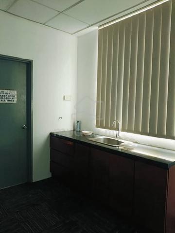 Bandar Puteri Puchong Office Space for rent ! 3