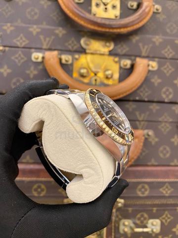 Carousel Image