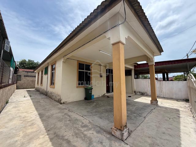 Taman Keladi 2 Single Storey Semi D for Rent Nr Taman Sri Wang 1