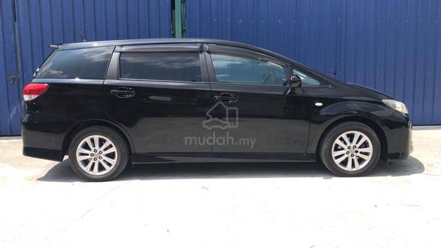 2010 Toyota WISH 1.8 S (loan kedai) - 3