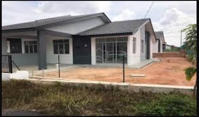 Rumah Sewa Semi-D Setingkat Perumahan Makmur Gambang Jaya 2