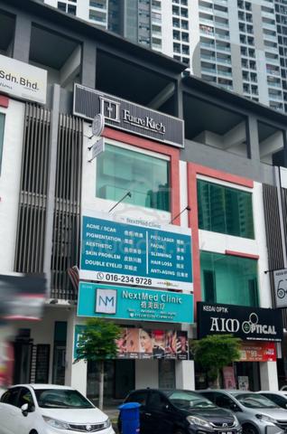 Facing mainroad 1st floor office Simfoni 1 Balakong Selangor 1