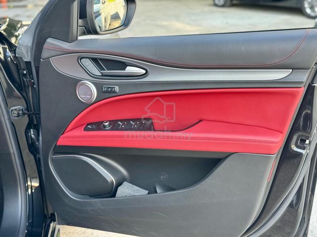 2022 Alfa Romeo STELVIO - 5