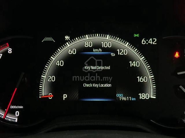 LOW MILEAGE 19K KM 2022 Toyota VOXY 2.0 S-Z - 4
