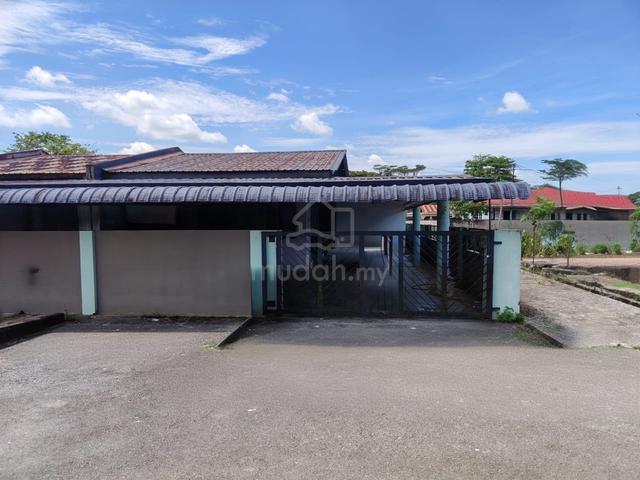 Single storey corner House At Matang Malihah Kuching Sarawak 1