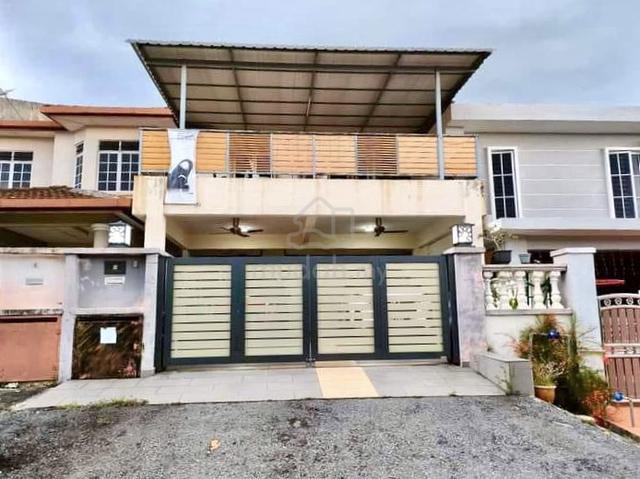 [RENOVATED] 2 Storey Terrace, Taman Mawar, Bandar Baru Salak Tinggi 1