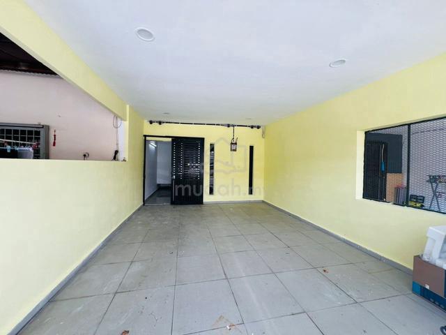 RENO 2 ROOM] Double Storey ABADI Malim Jaya Batu Berendam 1
